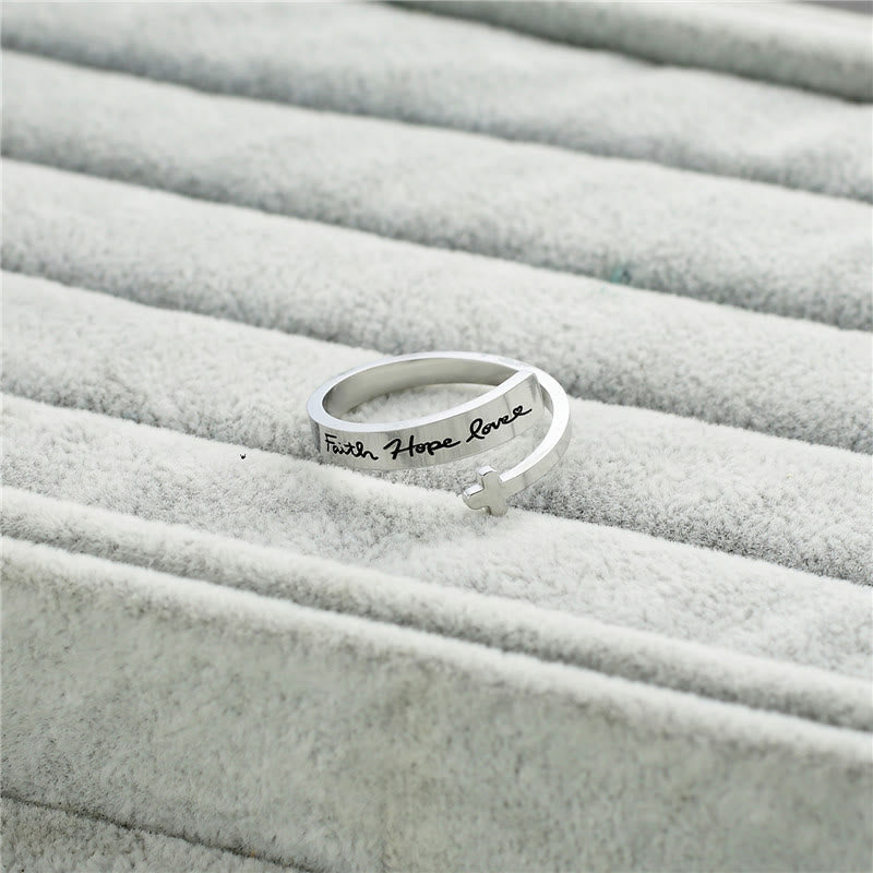 Anillo Abierto de Cruz Fe, Esperanza y Amor: Gracia Divina y Símbolo Eterno