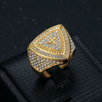 Anillo de Banda Escudo de Cruz: Emblema Eterno de Fe y Valor