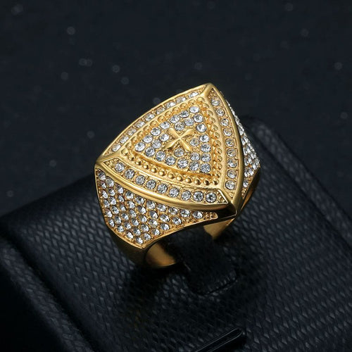 Anillo de Banda Escudo de Cruz: Emblema Eterno de Fe y Valor