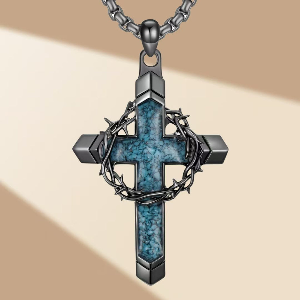 Collar con Dije de Cruz Envuelta en Espinas: Símbolo del Amor Sacrificial de Cristo