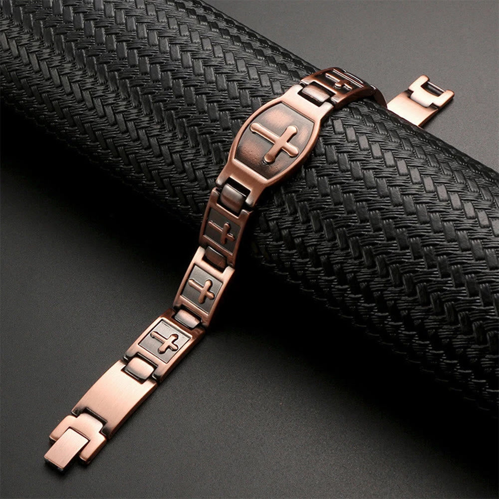Pulsera de Cadena de Eslabones con Cruz Grabada: Símbolo de Fuerza Divina y Fe
