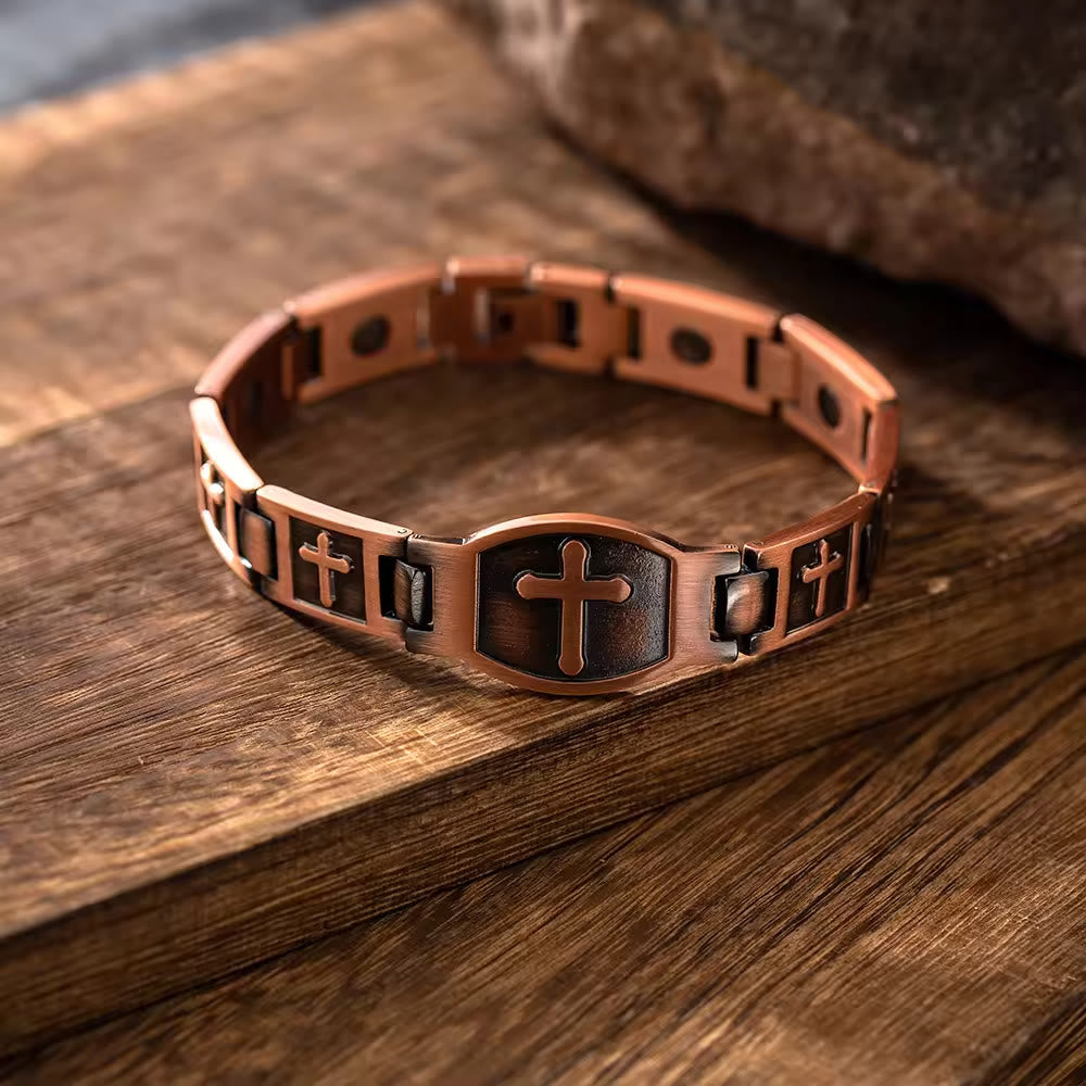 Pulsera de Cadena de Eslabones con Cruz Grabada: Símbolo de Fuerza Divina y Fe