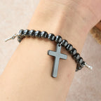 Pulsera de Cuentas de Hematita con Cruz y Mini Crucifijos: Protección Divina y Fe