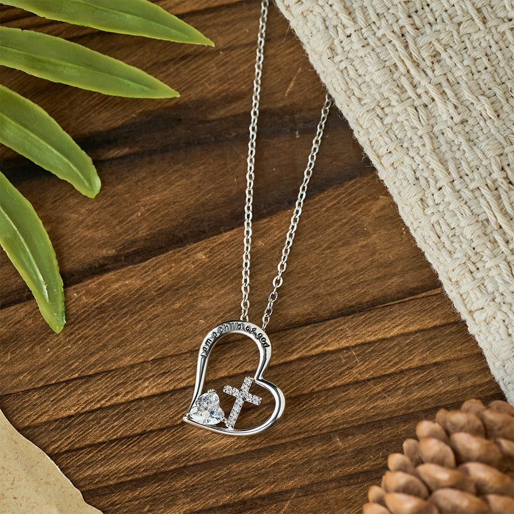 Collar de Corazón y Cruz "Soy Hija de Dios" con Circonias: Señal de Identidad Celestial