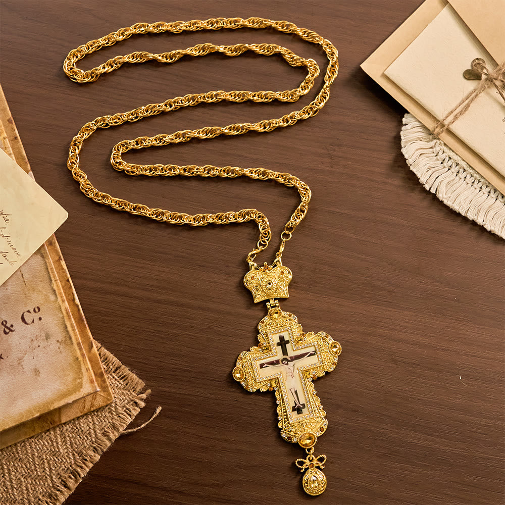 Collar Crucifijo Pectoral Grande y Ornamentado con Corona: Majestad Sagrada y Redención