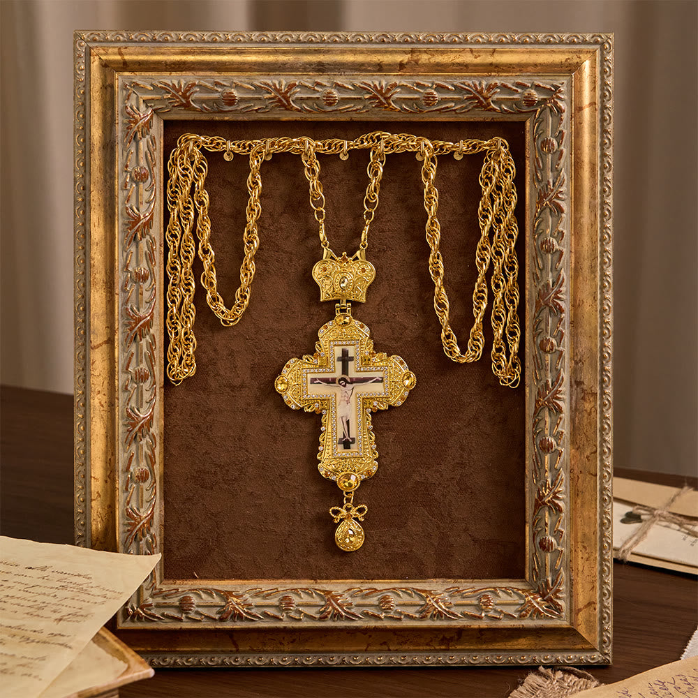 Collar Crucifijo Pectoral Grande y Ornamentado con Corona: Majestad Sagrada y Redención