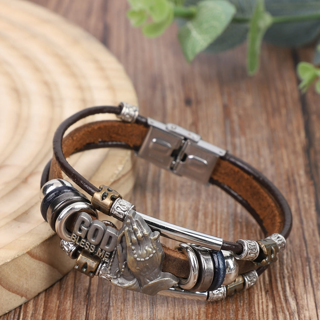 Pulsera de Cuero "Dios me Bendiga" con Manos Orando y Detalles de Metal