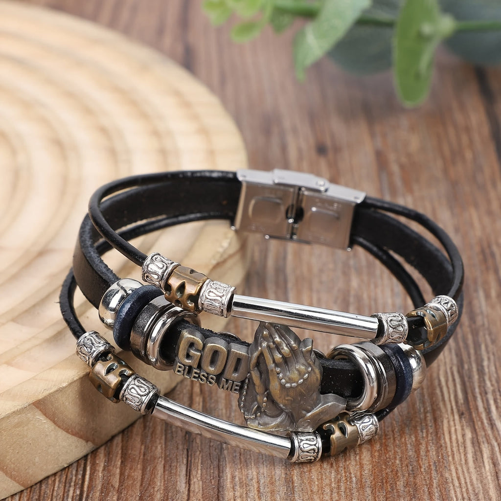 Pulsera de Cuero "Dios me Bendiga" con Manos Orando y Detalles de Metal