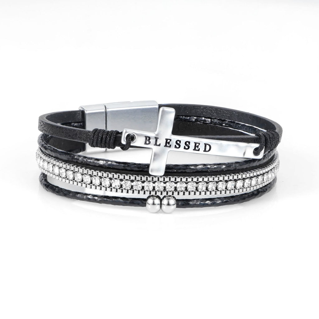 Pulsera de Cuero Multicapa "BENDECIDO" con Cruz y Circonia: Gracia Divina y Gozo Espiritual