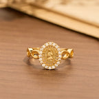 Anillo de Circonia Virgen Infinita: Emblema de la Gracia Mariana sin Fin