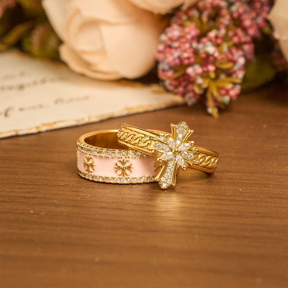 Set de Anillos Flor de Lis de Esmalte con Cruz de Circonia: Emblema de Pureza y Redención Divinas