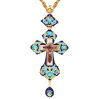 Collar con Dije de Cruz Ortodoxa Ornamentada con Gemas: Emblema de Redención y Gloria Divina
