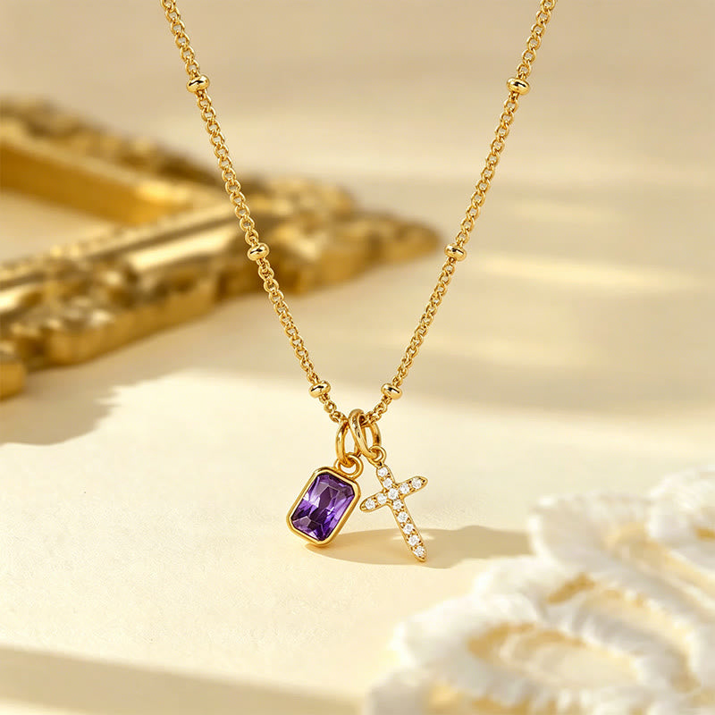 Collar de Fe con Cruz Sagrada y Dije de Gema Rectangular: Símbolo de Gracia Divina y Devoción