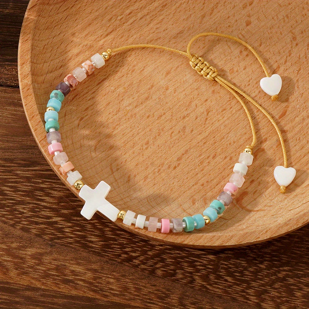 Pulsera de Amistad de Cuentas de Piedra Natural con Cruz Calada: Ícono de Devoción Espiritual