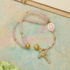 Pulsera Rosario Magnética de Ágata Fresa: Emblema de Gracia y Pureza Divinas