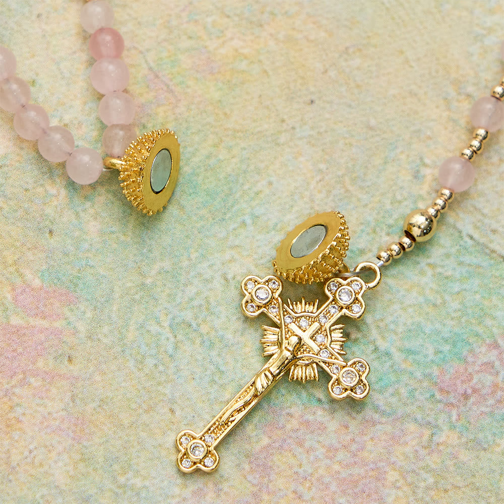 Pulsera Rosario Magnética de Ágata Fresa: Emblema de Gracia y Pureza Divinas