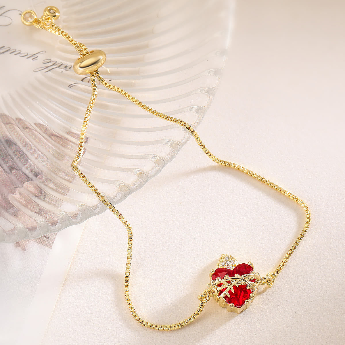 Pulsera Elegante de Devoción al Sagrado Corazón: Amor de Cristo y Fuerza Espiritual