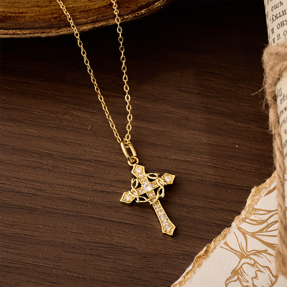 Collar Brillante de Cruz Geométrica: Símbolo de Esperanza Eterna y Protección Divina