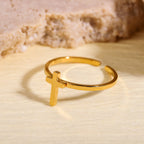 Anillo Abierto de Cruz Minimalista: Símbolo de Fe Devota y Gracia Espiritual