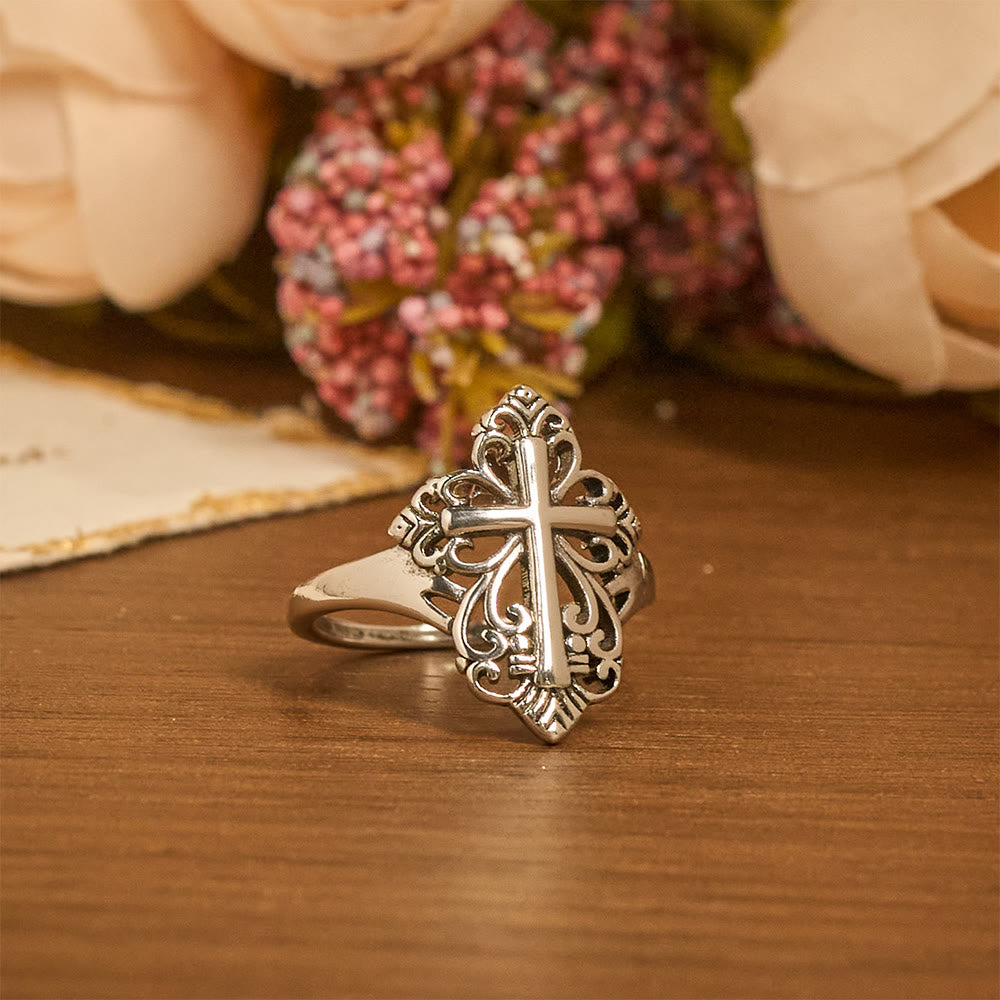Anillo Abierto de Cruz de Filigrana Patrimonial: Símbolo de Devoción Mariana y Cuidado Divino