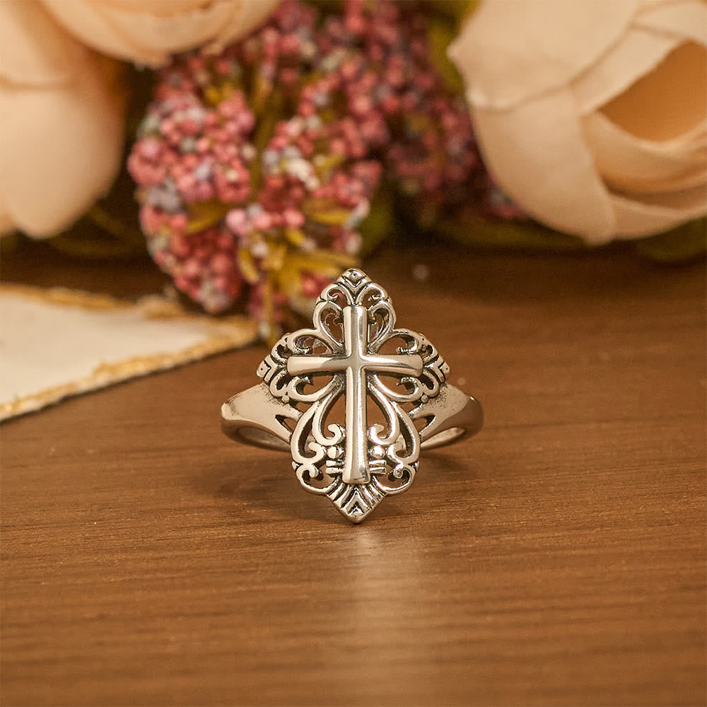 Anillo Abierto de Cruz de Filigrana Patrimonial: Símbolo de Devoción Mariana y Cuidado Divino