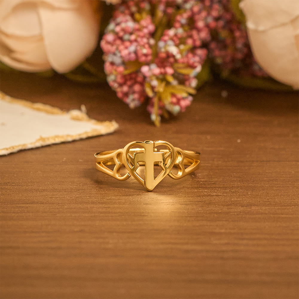 Anillo Ajustable Eterno de Corazón y Cruz: Regalo de Gracia e Intercesión Divina