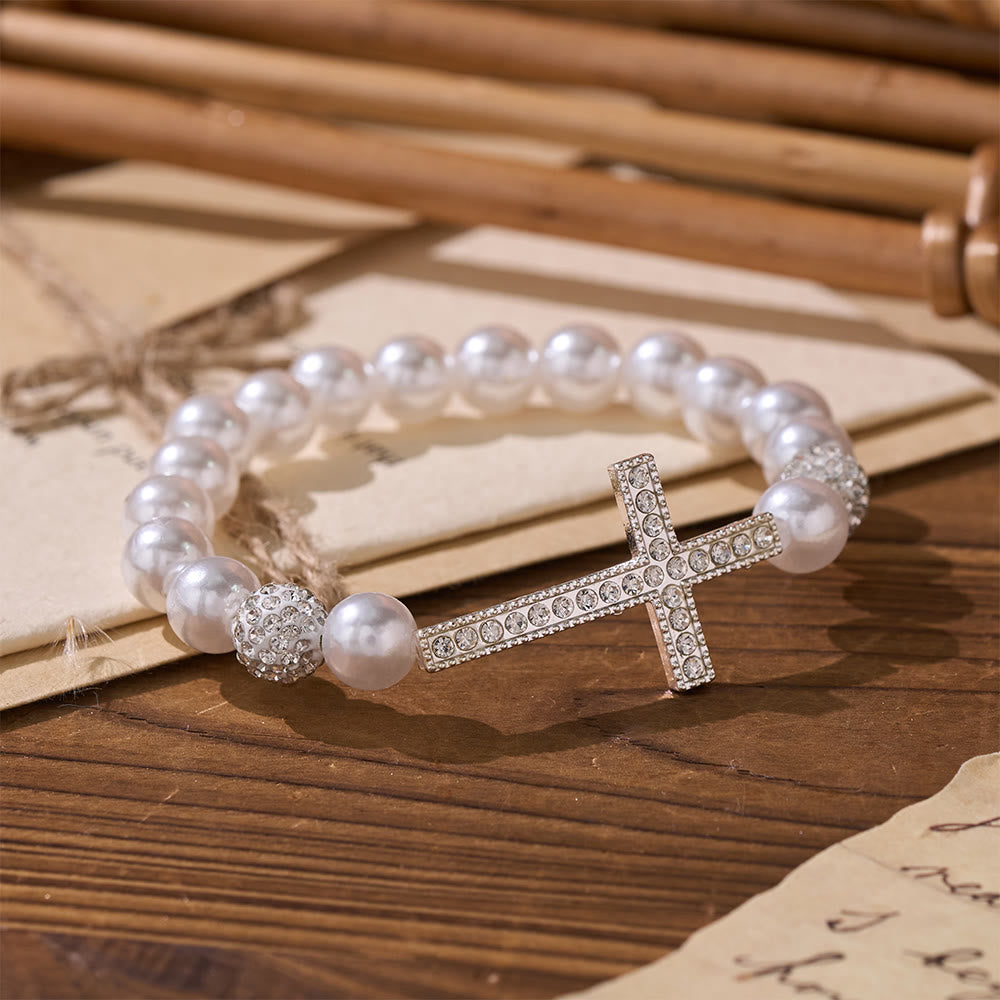 Set de 2 Pulseras de Cruz con Cuentas Blancas y Negras Mate: Pureza y Redención Divinas