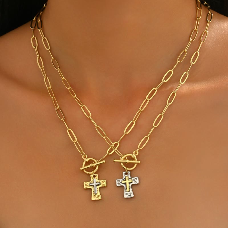 Cadena de Cruz Texturizada en Dos Tonos con Broche OT: Señal de Conexión Divina