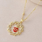 Collar Bicolor del Sagrado Corazón Coronado de Espinas: Emblema del Amor Divino