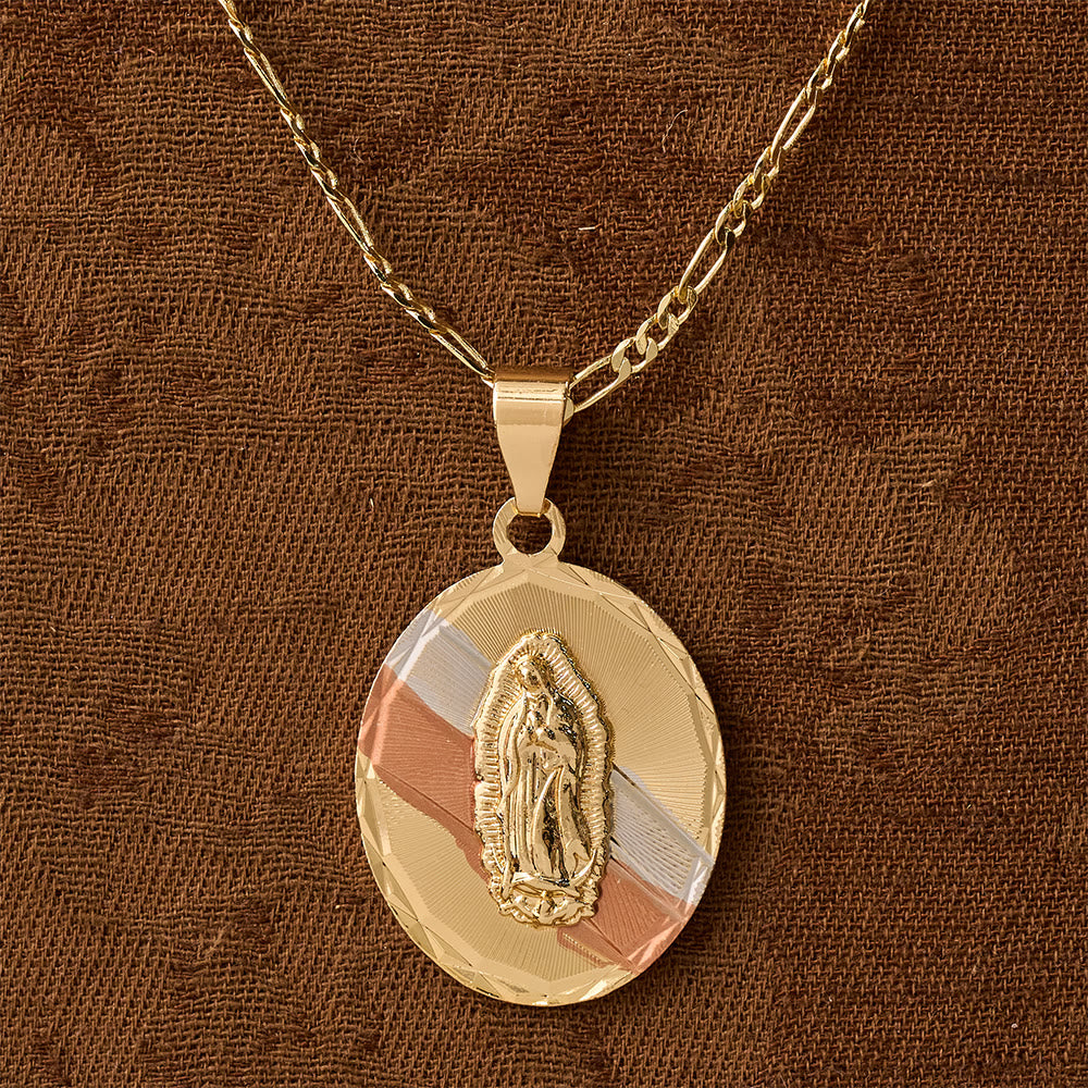 Collar con Medallón Ovalado Radiante de la Virgen María en Cuatro Estilos: Bendición Celestial