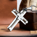 Collar de Cruz de Doble Capa con Núcleo de Acero Trenzado en Tres Colores: Luz de Fe Divina