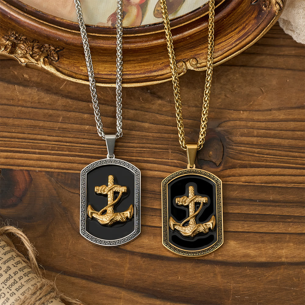 Collar con Dije Placa Militar Cruz Ancla con Greca Griega: Emblema de Fe y Esperanza Firme