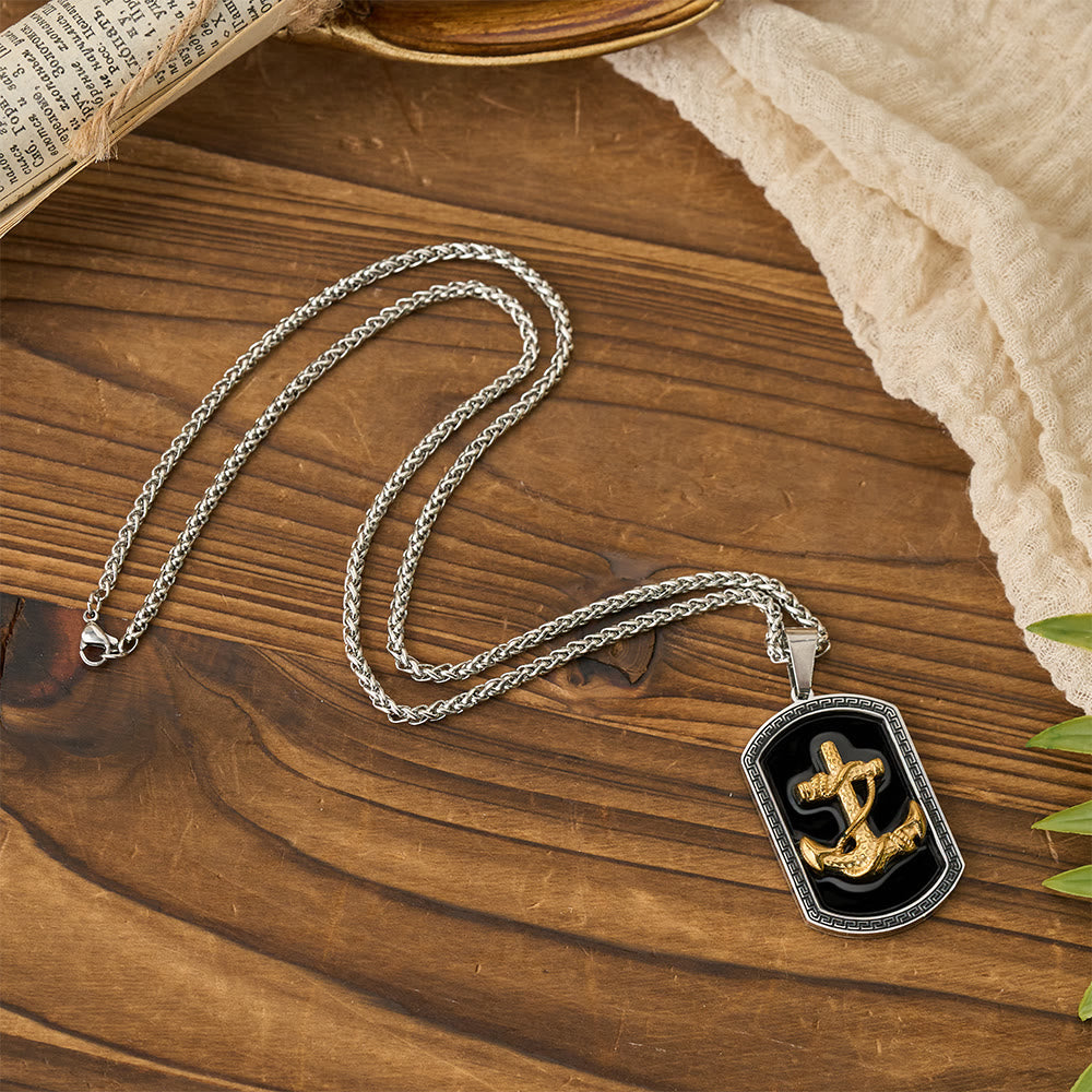 Collar con Dije Placa Militar Cruz Ancla con Greca Griega: Emblema de Fe y Esperanza Firme