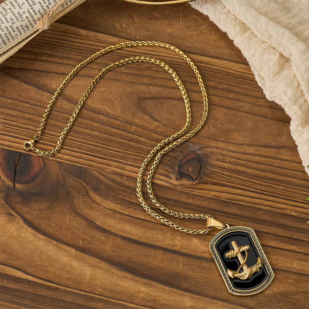 Collar con Dije Placa Militar Cruz Ancla con Greca Griega: Emblema de Fe y Esperanza Firme
