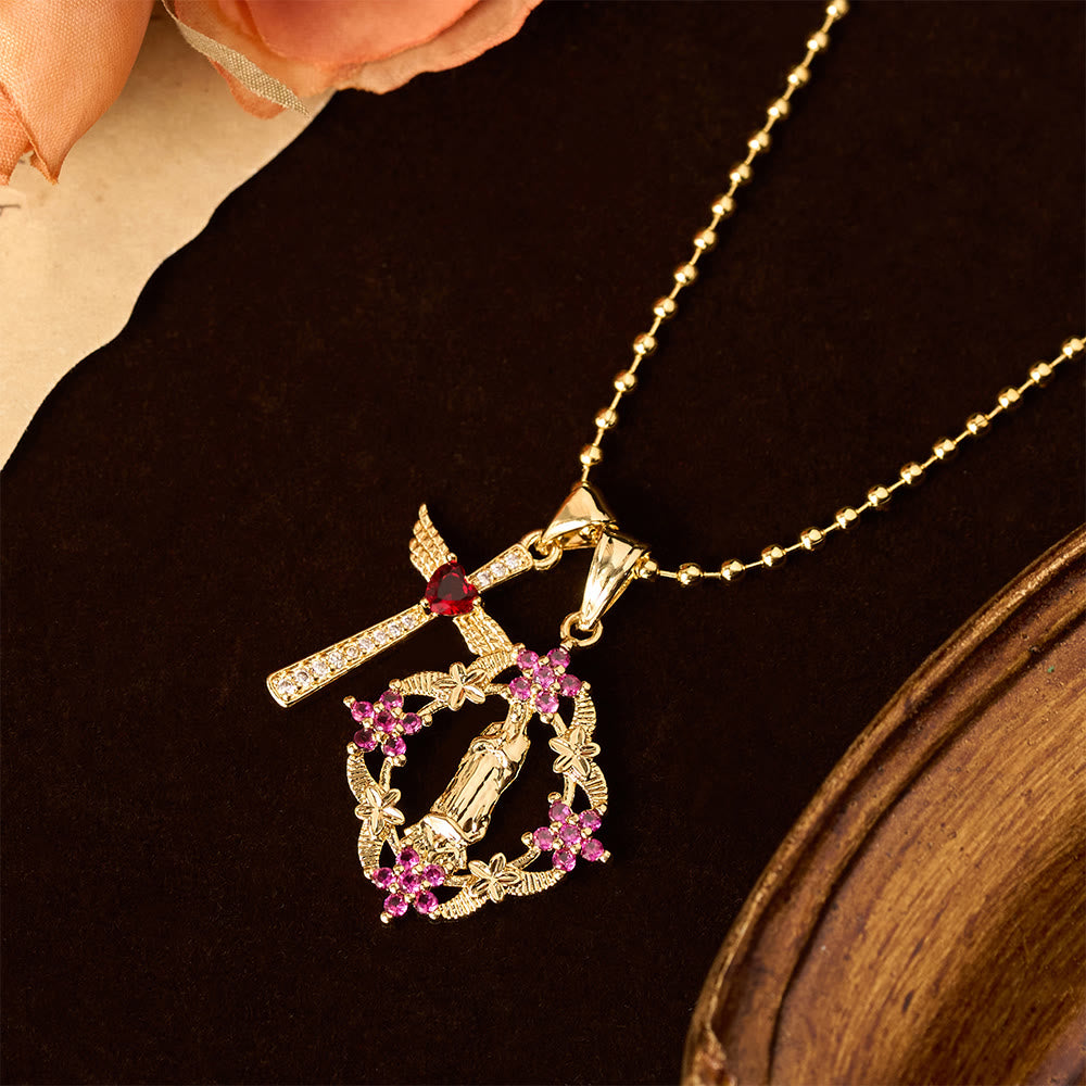 Set de Collares de Fe con la Virgen Ornamentada y Cruz Alada: Emblema de Protección Espiritual