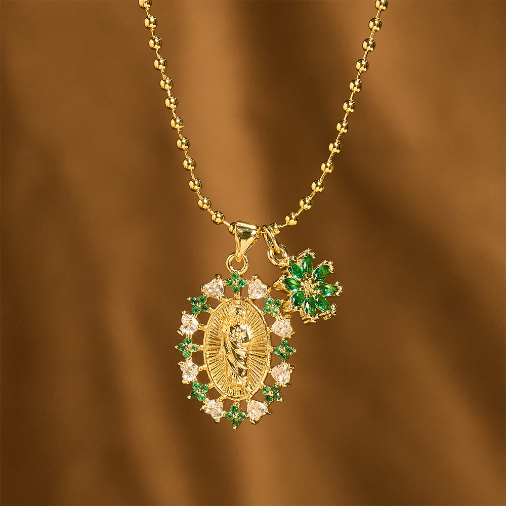 Set de Collares de Fe con la Virgen Ornamentada y Cruz Alada: Emblema de Protección Espiritual
