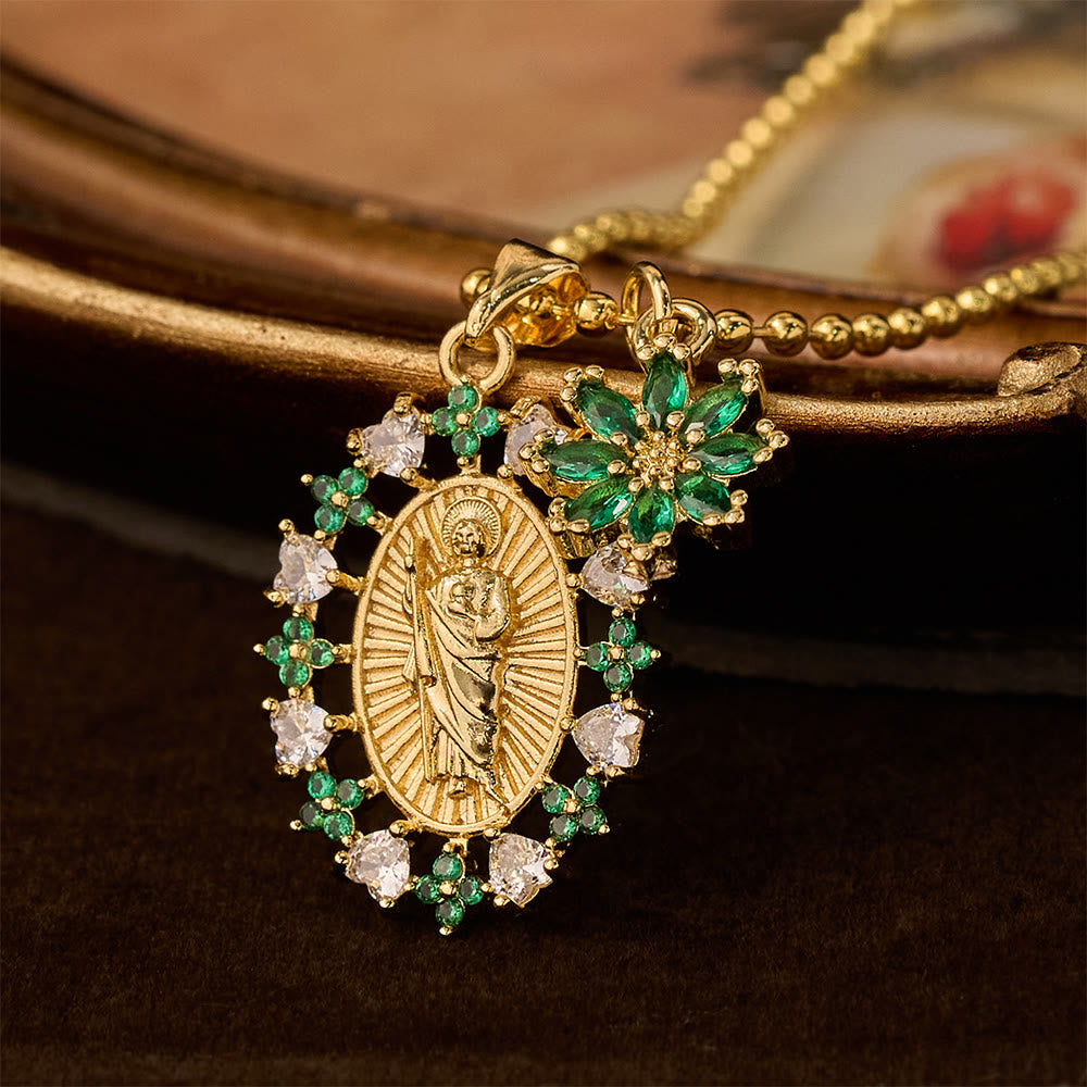 Set de Collares de Fe con la Virgen Ornamentada y Cruz Alada: Emblema de Protección Espiritual