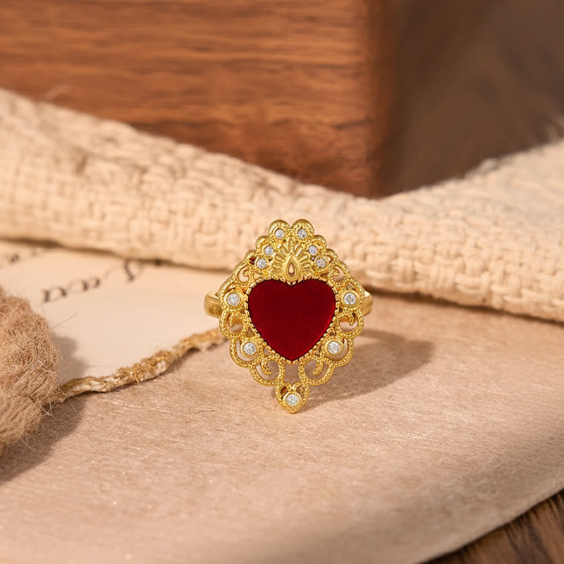 Colección de Anillos Multidiseño del Sagrado Corazón: Emblema del Amor Divino