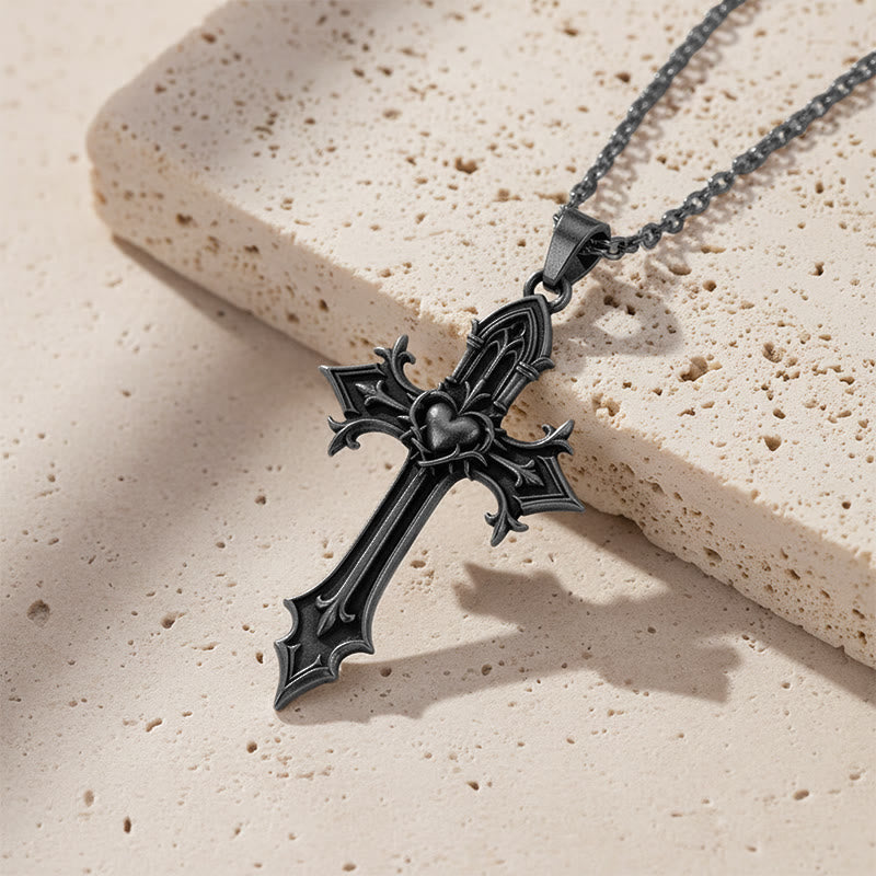 Collar con Dije de Cruz Gótica Corona de Espinas: Emblema del Sacrificio y Redención de Cristo