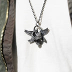 Collar de Buena Suerte con Dije de Ala de Ángel Orante