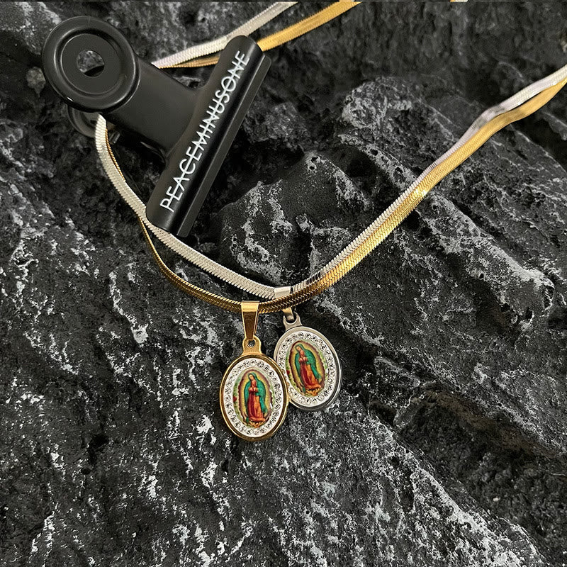 Collar Colorido de Cadena Serpiente con la Virgen de Guadalupe