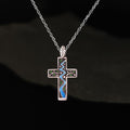 Collar de Cruz de Esmalte con Árbol junto al Arroyo Estilo Fresco