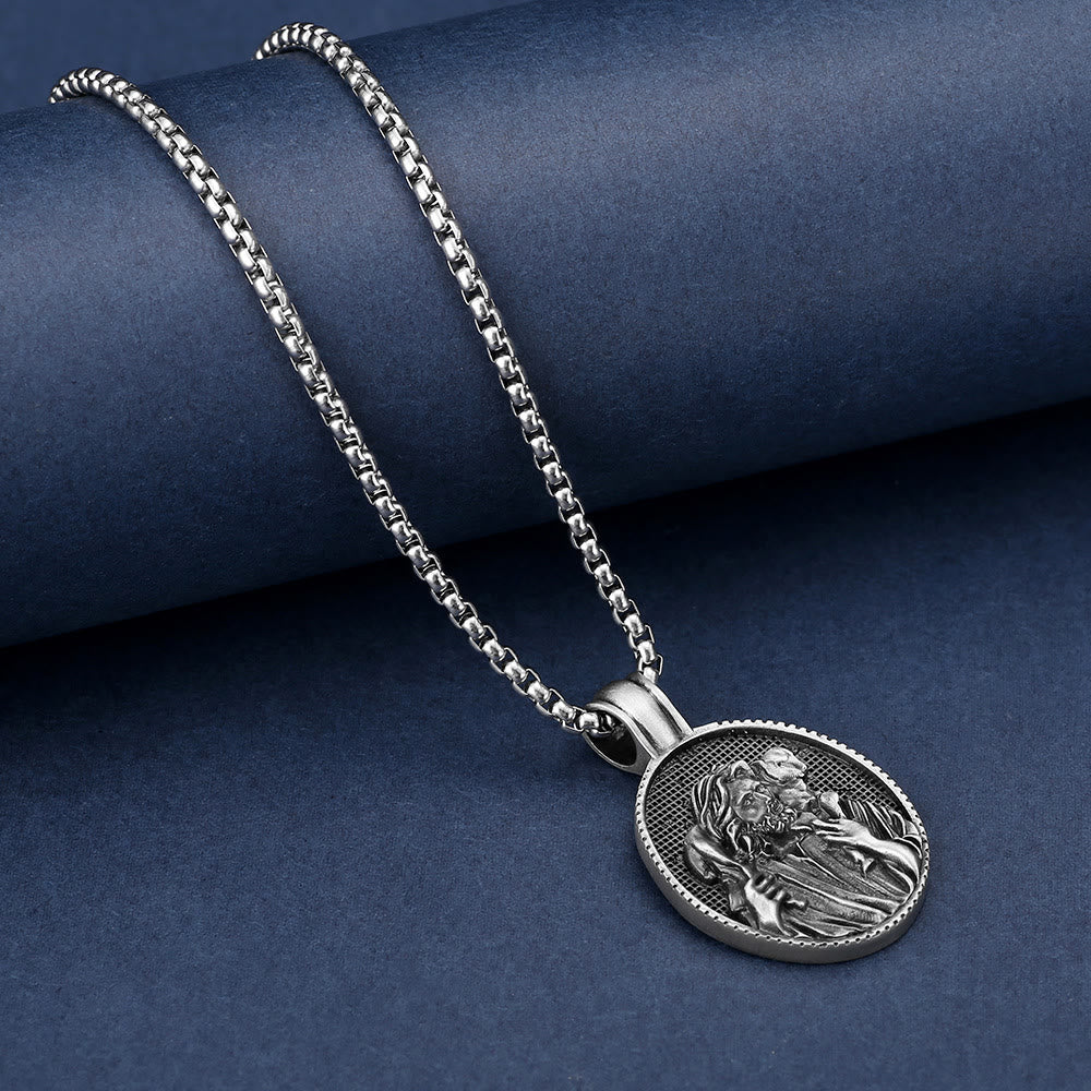 Collar con Dije de Jesús el Buen Pastor