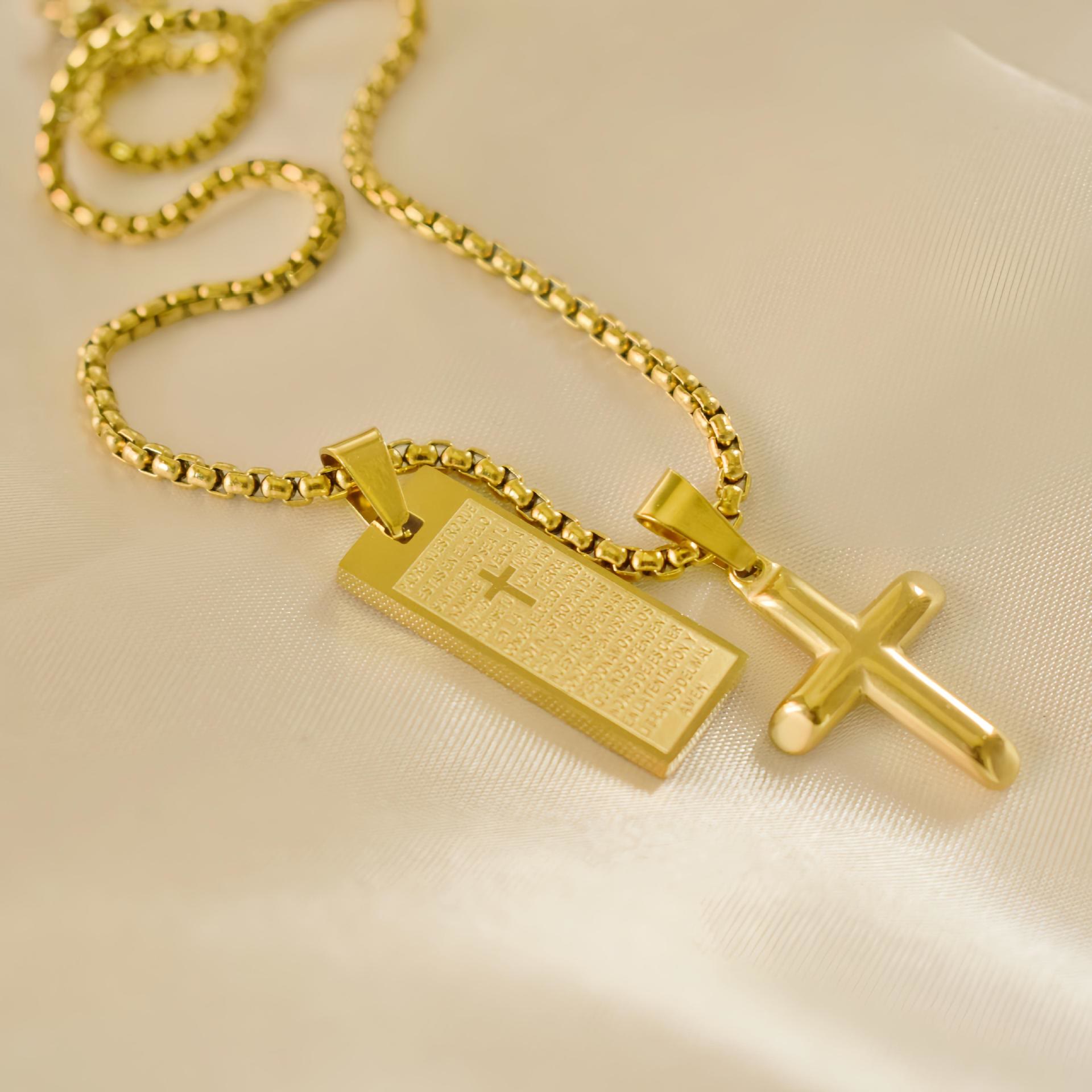 Collar Dorado con Medalla de Cruz y Escritura de Oración Bíblica Estilo Clásico