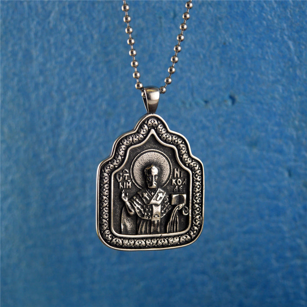Collar de Titanio con Dije de Bendición del Padre