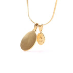 Collar de Oro con Doble Dije Redondo de la Virgen