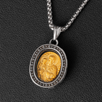 Collar de Titanio con Dije de Medalla Dorada de Cristo
