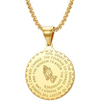 Collar con Placa Redonda de Manos Orando