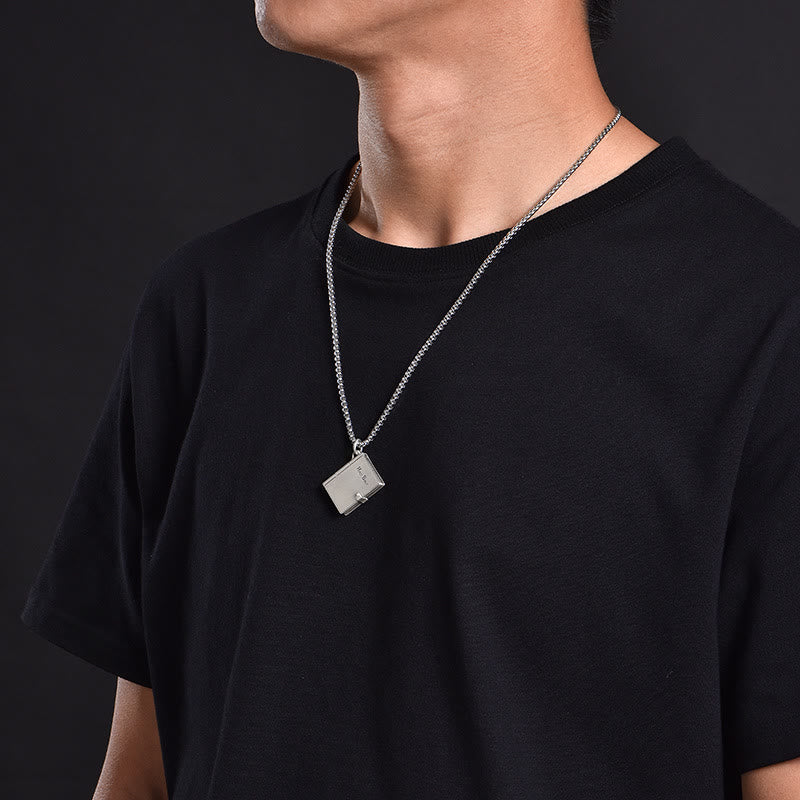 Collar de Biblia con Martillo de Roca Desmontable