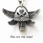Collar de Buena Suerte con Dije de Ala de Ángel Orante